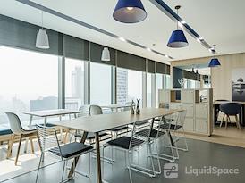 Regus | Nanjing, Deji Plaza