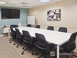 Regus | Savannah - 22 Bull St
