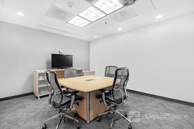 Regus | Metro Plaza II