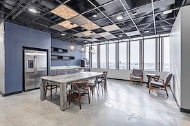 Regus || Commerce Corporate Center
