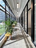 Small Officer - Elizabeth