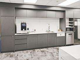 Regus | QC, Sherbrooke - King Street West