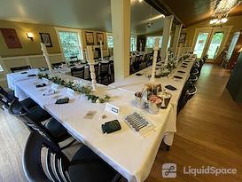 The Woods Lodge