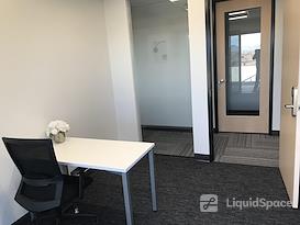 Regus | Quebec St.