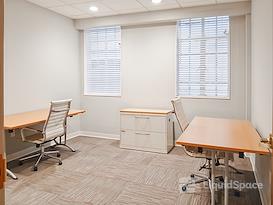 Regus | Jackson - East Capitol St
