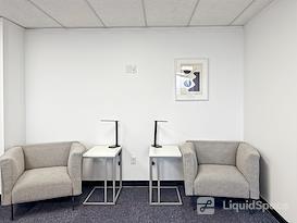 Regus | IA, West Des Moines - One Corporate Place