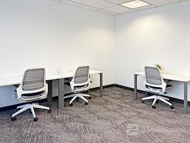Regus | Hampton - Frontage Rd