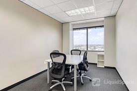 Regus | 5444 Westheimer