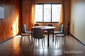 La Central Business Center