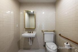 Prime Tribeca Office / Showroom