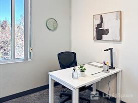 Regus | CA, El Dorado Hills - Hawks Flight Ct