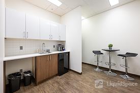 Flexday Suite - 141 Adelaide St. W