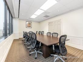 Regus | Tallan Financial Center