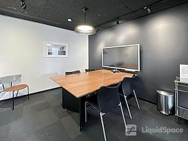 Regus || Station Park