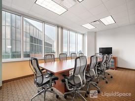 Regus | Key Center - Downtown