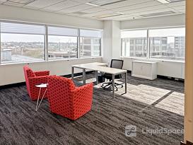 Regus | NC, Greensboro - 301 N Elm