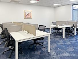 HQ | IL, Bensenville - W Grand Ave