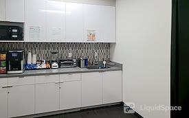 Regus | Carlsbad - Palomar Airport Road