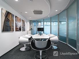 Signature | Dusseldorf Koenigsallee 61