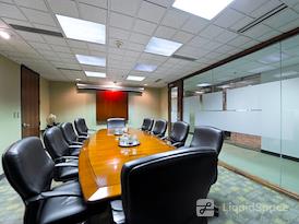 Regus | Crystal Glen