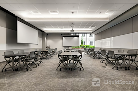 Roam Peachtree Corners