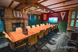 DeskLodge Beacon Tower