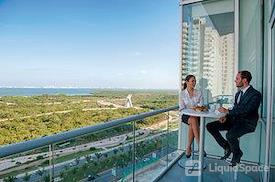 IOS OFFICES | Corporativa Malecón Américas