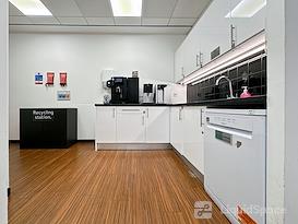 Regus | Heathrow, Bath Road