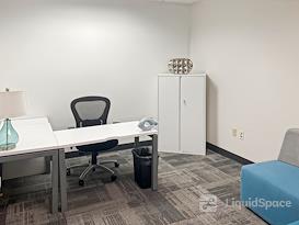 Regus | Huntcrest (Office Suites Plus)