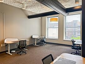 Regus | IN, Indianapolis - E Washington Street