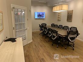 Select Office Suites - 90 Broad St.
