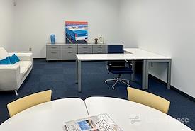 HQ | NC, Greensboro - W Friendly Ave