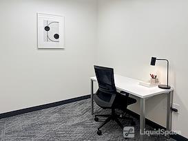 Regus | Columbus - N High St.