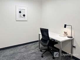 Regus | Columbus - N High St.