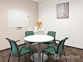 Regus | Shanghai, Plaza 66