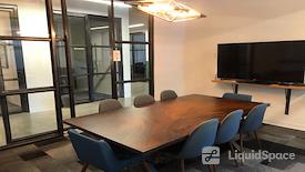 Common Desk - Granite Park