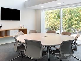 Regus | Santiago, El Bosque Norte 200