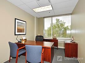 Regus | River Crossing at Keystone (Office Suites Plus)