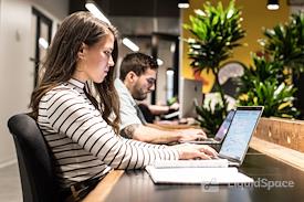 Common Desk - Granite Park