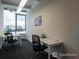 Regus | Naples, Brin