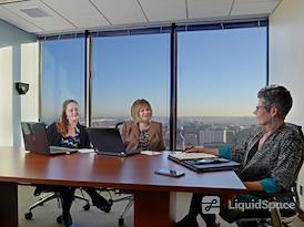 Regus | Downtown Milwaukee