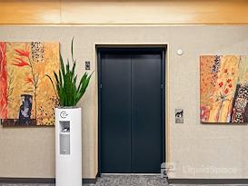 Regus || Crosstown Corporate