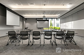 Roam Peachtree Corners