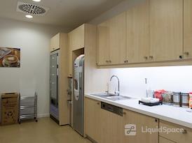 Regus | Istanbul, Besiktas Selenium
