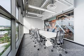 Regus || Lankershim Plaza