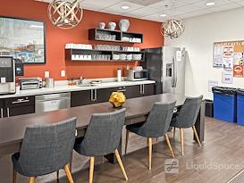 Regus | 1220 Main Place