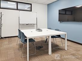 HQ | WI, West Allis - W Lincoln Ave