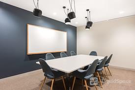 HQ | Huntingdon, Redshank House