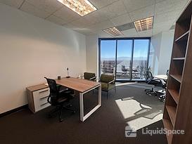 (WFB) Wells Fargo Tower