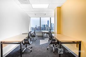 Regus | Harborside Financial
